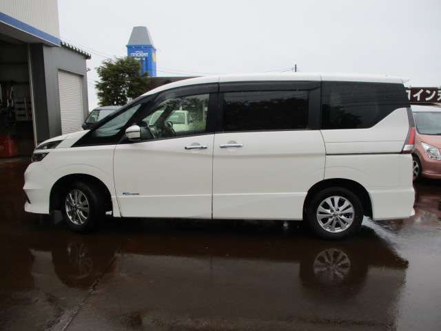 NISSAN SERENA  WG 4WD 2016