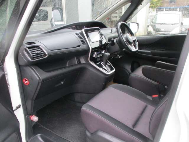 NISSAN SERENA  WG 4WD 2016