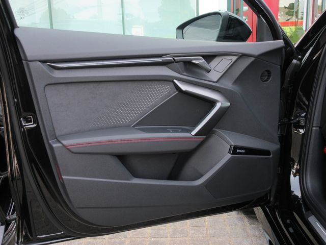 AUDI AUDI RS3 Sedan 2025