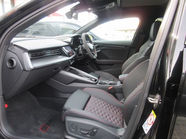 AUDI AUDI RS3 Sedan 2025