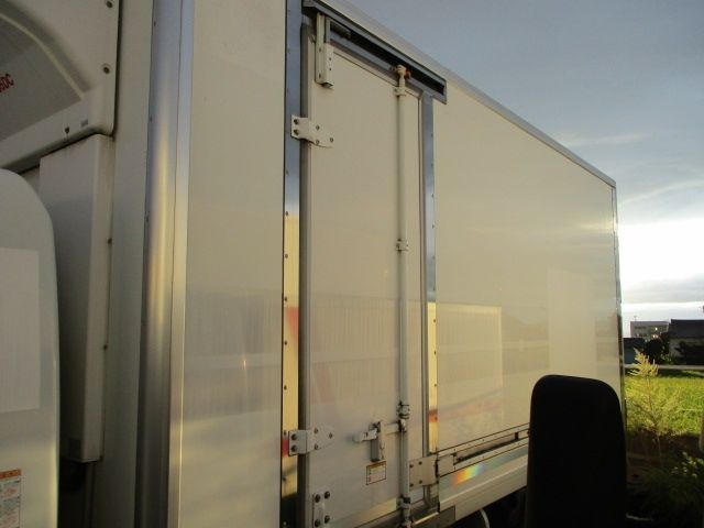 MITSUBISHI CANTER 2017