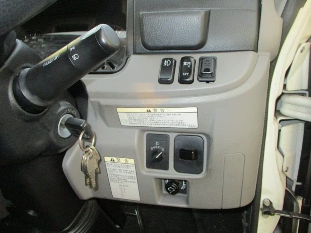 MITSUBISHI CANTER 2017