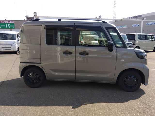 SUZUKI Spacia BASE 4WD 2022