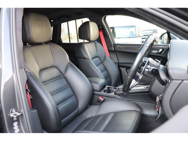 PORSCHE PORSCHE Macan 2015