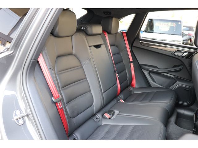 PORSCHE PORSCHE Macan 2015