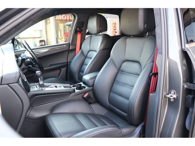 PORSCHE PORSCHE Macan 2015