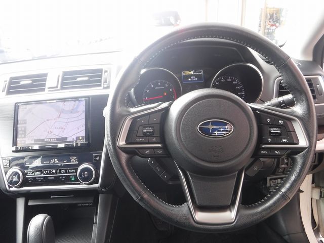 SUBARU LEGACY OUTBACK 2018