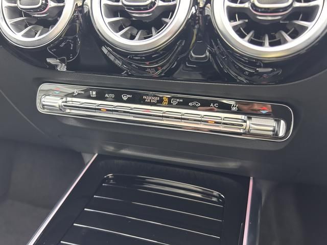 MERCEDES BENZ MERCEDES BENZ EQA 2025