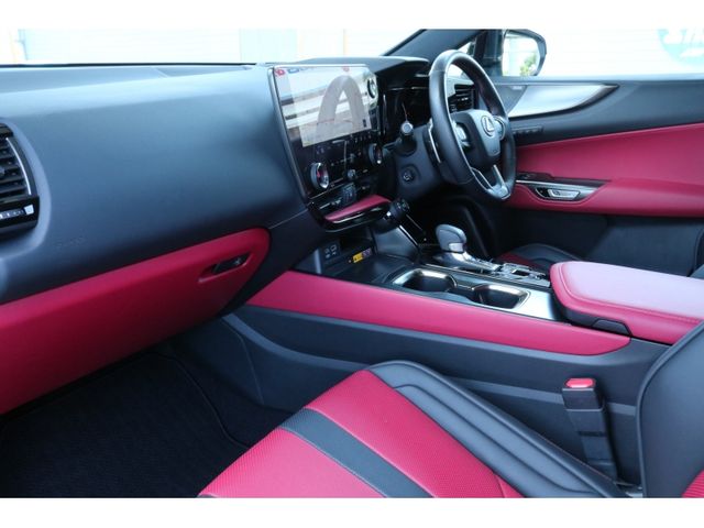 TOYOTA LEXUS NX350h 2023