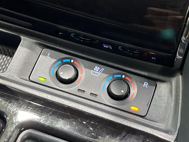 TOYOTA ALPHARD 4WD 2022