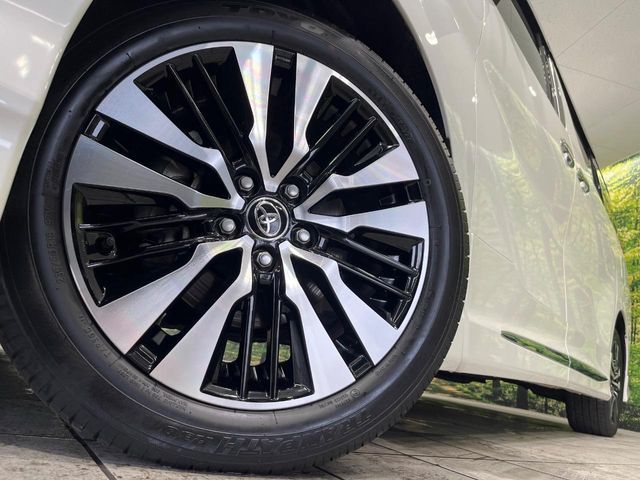 TOYOTA ALPHARD 4WD 2022