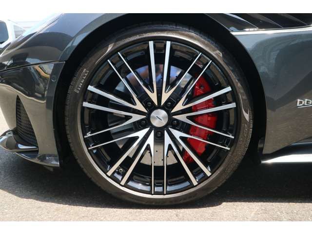 ASTON MARTIN ASTON MARTIN 2020