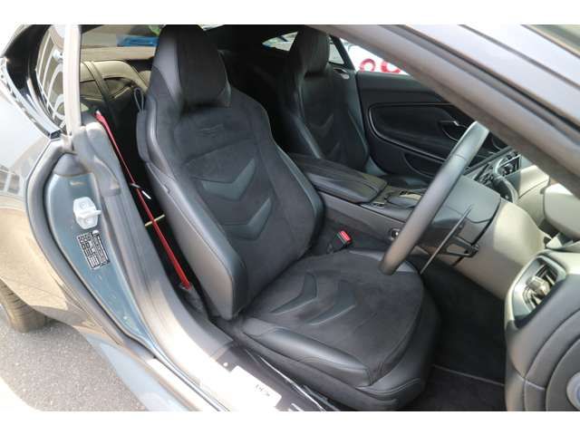 ASTON MARTIN ASTON MARTIN 2020