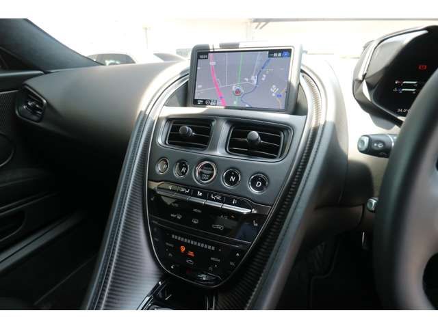 ASTON MARTIN ASTON MARTIN 2020