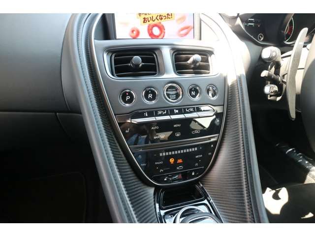 ASTON MARTIN ASTON MARTIN 2020