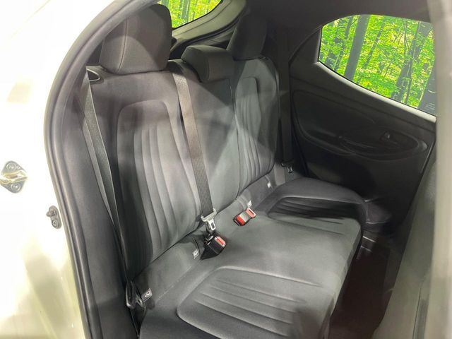 TOYOTA YARIS HYBRID 2023