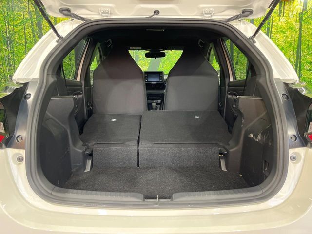 TOYOTA YARIS HYBRID 2023