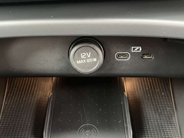 VOLVO VOLVO C40 2022