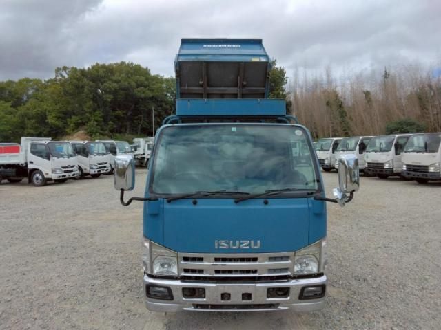 ISUZU ELF 2013