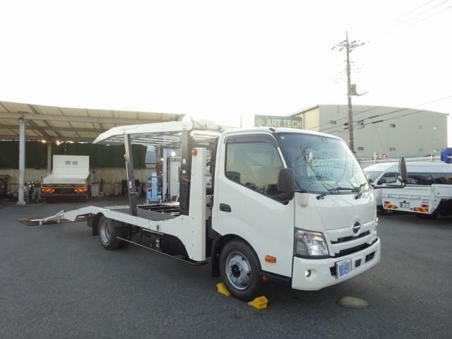 HINO DUTRO 2025