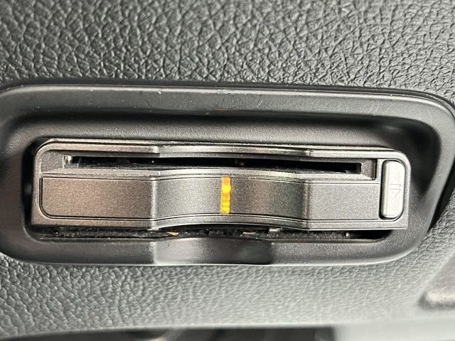 HONDA VEZEL HYBRID 2014