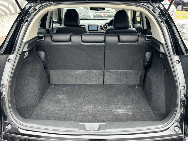 HONDA VEZEL HYBRID 2014