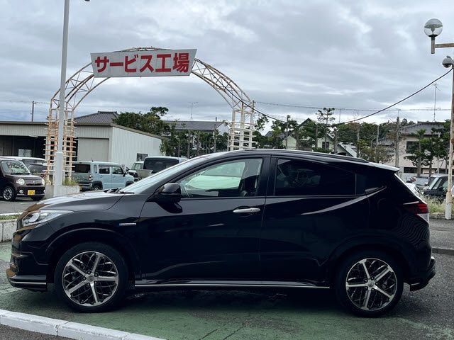 HONDA VEZEL HYBRID 2014