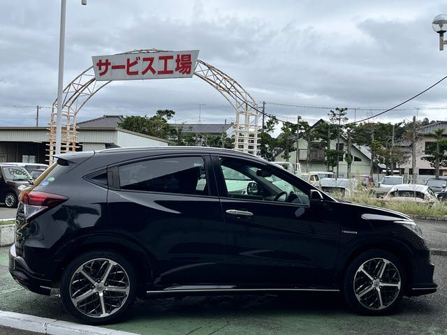 HONDA VEZEL HYBRID 2014