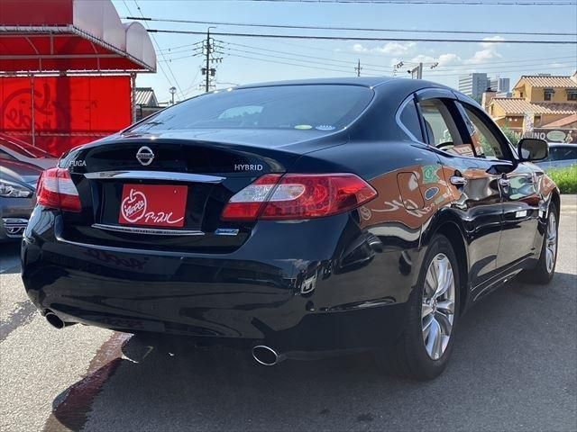 NISSAN FUGA HYBRID 2011