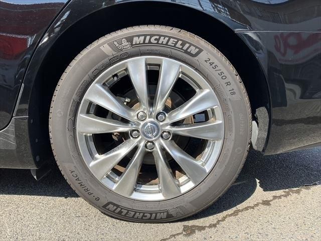 NISSAN FUGA HYBRID 2011