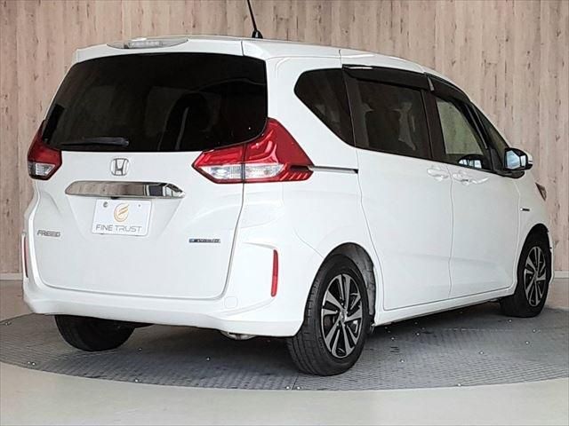 HONDA FREED HYBRID 2016