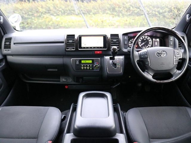 TOYOTA HIACE van 4WD 2023