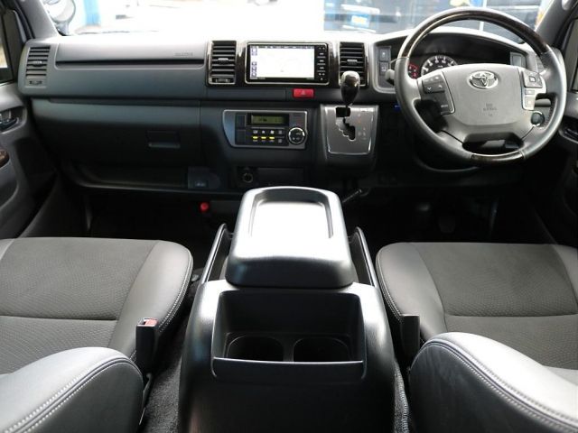 TOYOTA HIACE van 2WD 2024