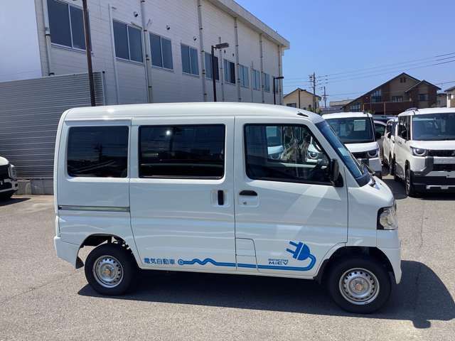 MITSUBISHI MINICAB-MiEV 2022
