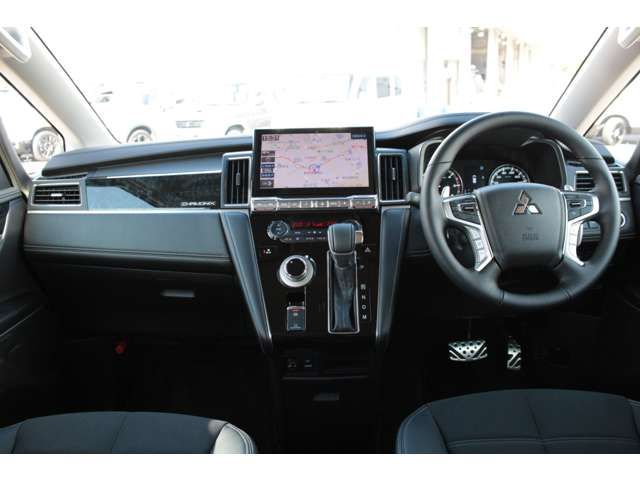 MITSUBISHI DELICA D:5 4WD 2025