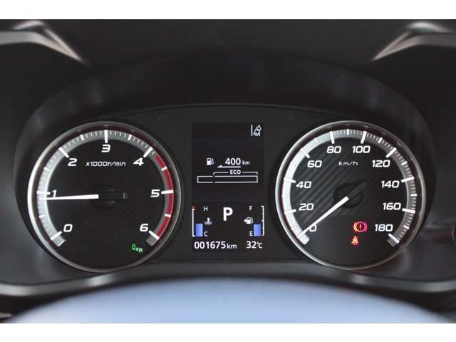 MITSUBISHI DELICA D:5 4WD 2025