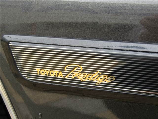 TOYOTA CROWN MAJESTA 2000