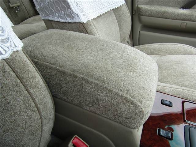 TOYOTA CROWN MAJESTA 2000