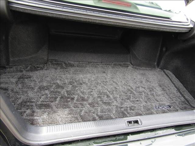 TOYOTA CROWN MAJESTA 2000