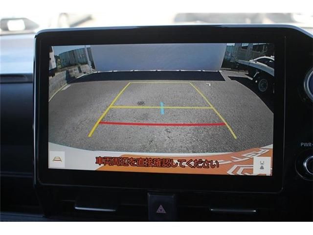 TOYOTA VOXY HYBRID 2022