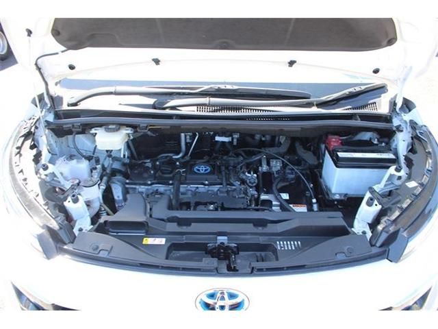 TOYOTA VOXY HYBRID 2022