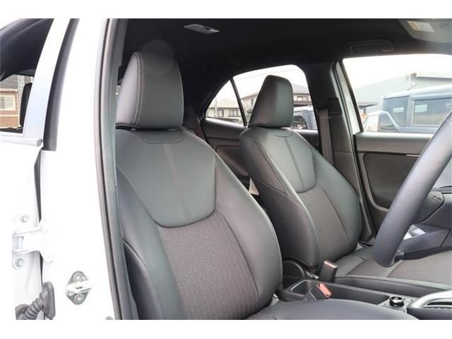 TOYOTA YARIS CROSS HYBRID 2023