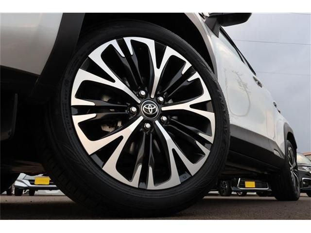 TOYOTA YARIS CROSS HYBRID 2023