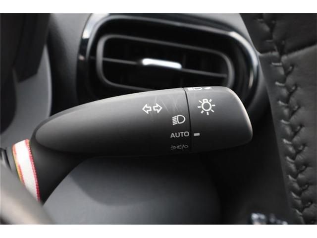 TOYOTA YARIS CROSS HYBRID 2023