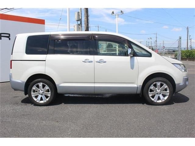 MITSUBISHI DELICA D:5 4WD 2016