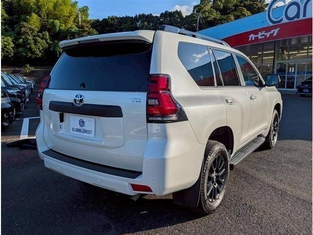 TOYOTA LANDCRUISER PRADO 2023