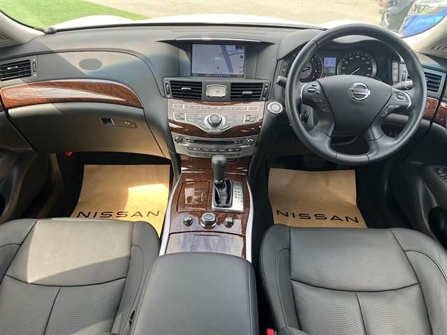 NISSAN FUGA 4WD 2021