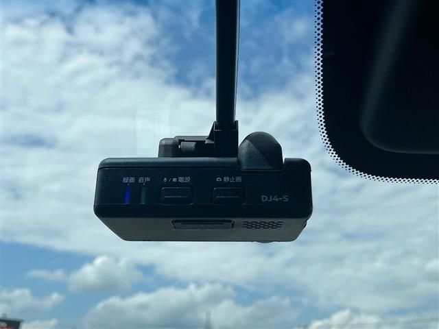 NISSAN FUGA 4WD 2021