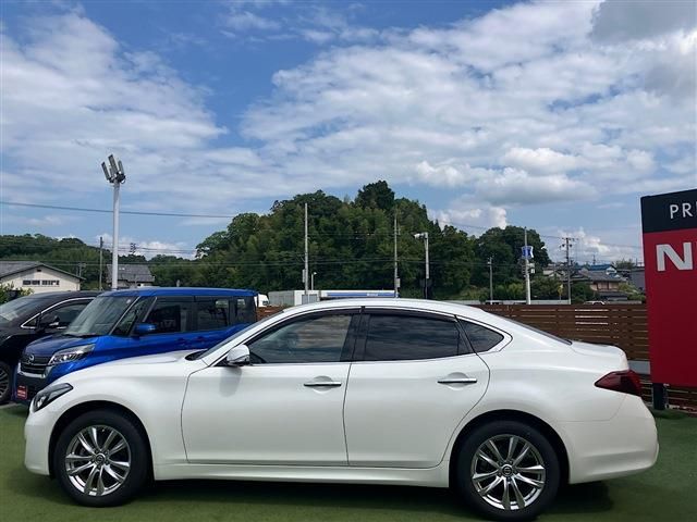 NISSAN FUGA 4WD 2021