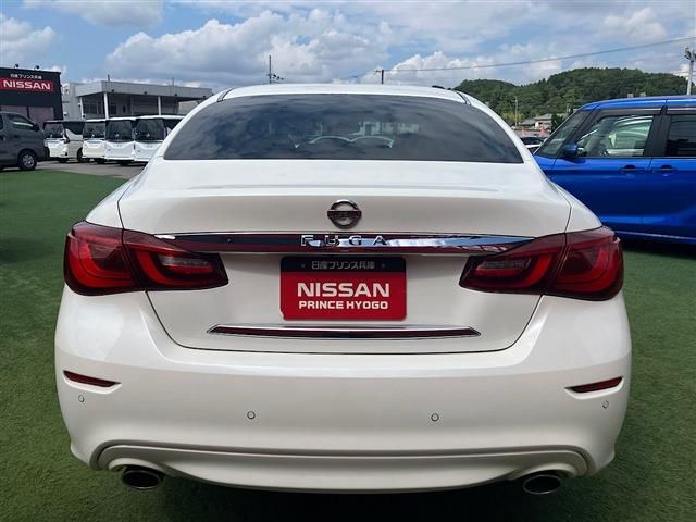 NISSAN FUGA 4WD 2021